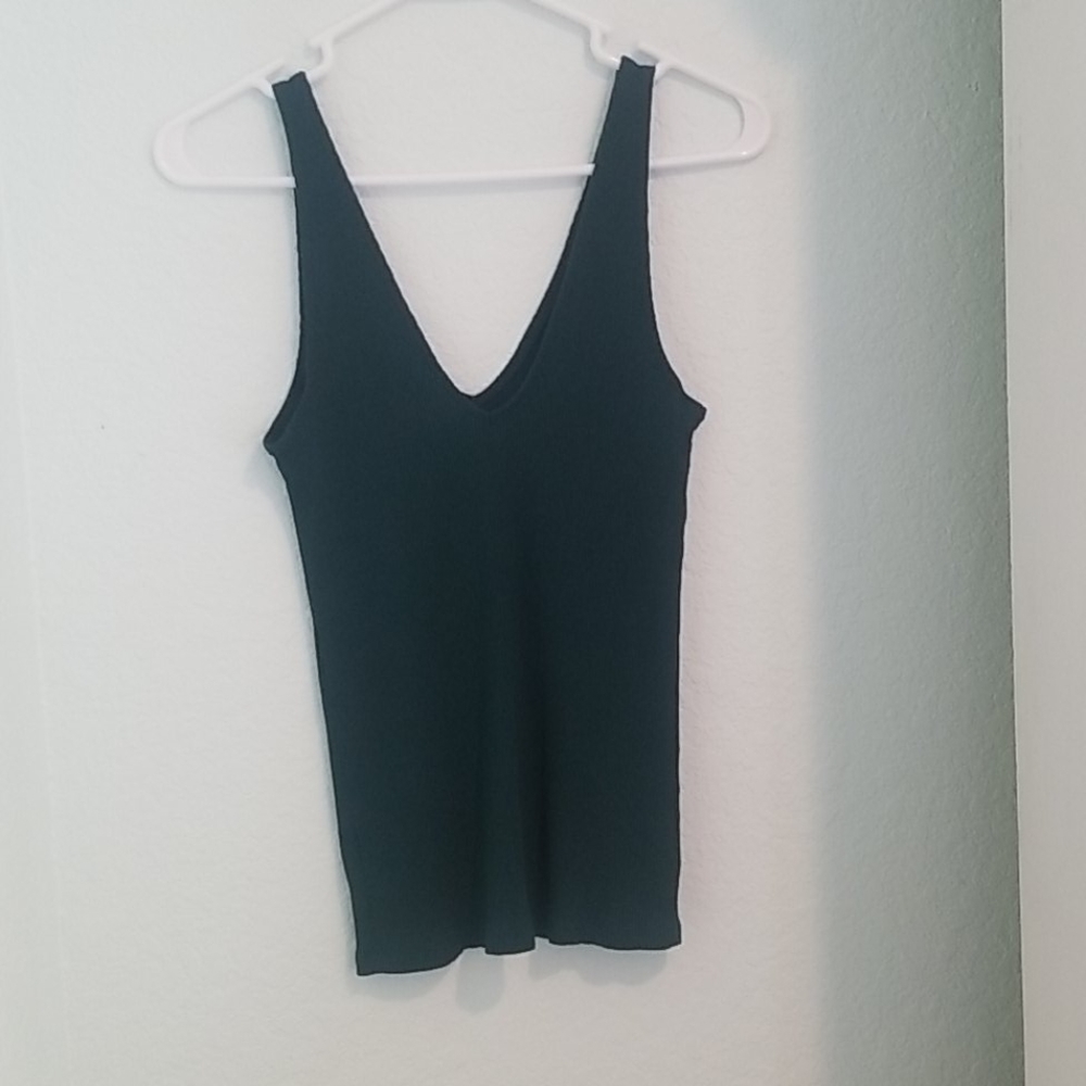 Ribbed Tank Top - Picture 2 of 3